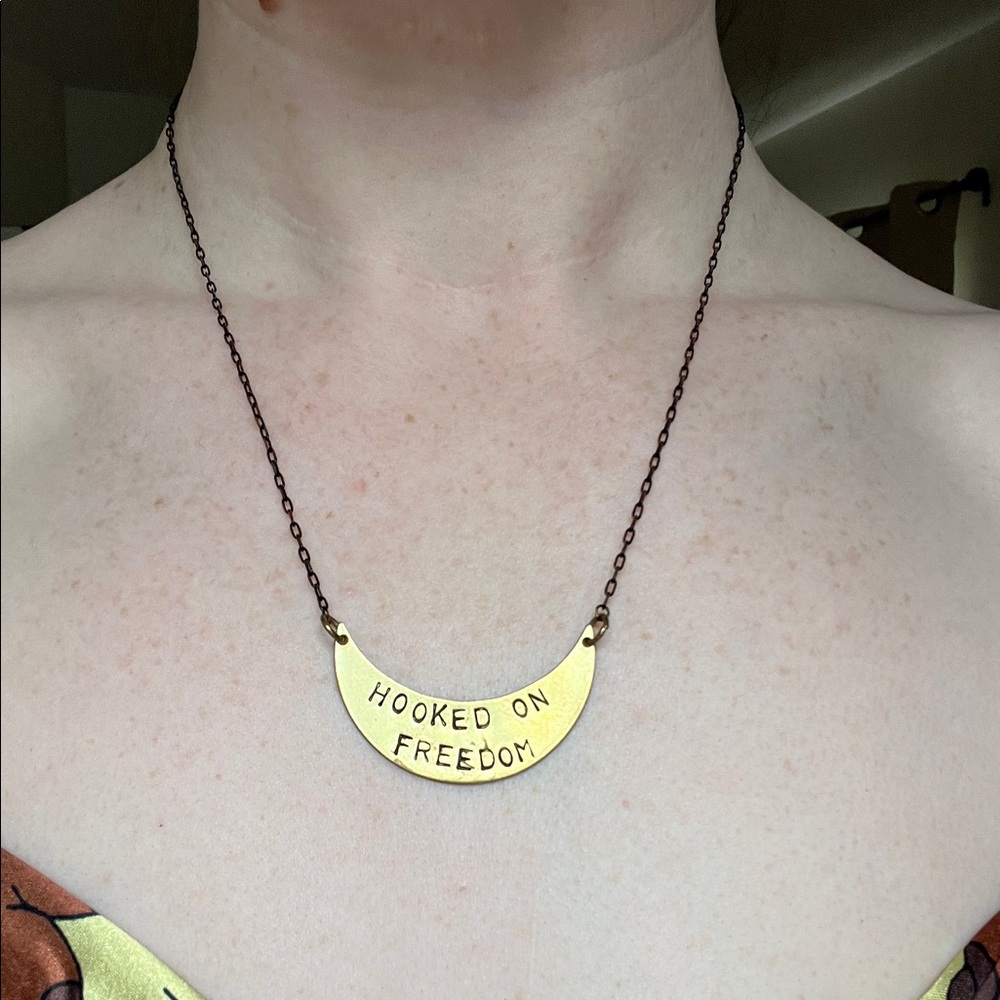 Gold 'Hooked on Freedom' Necklace